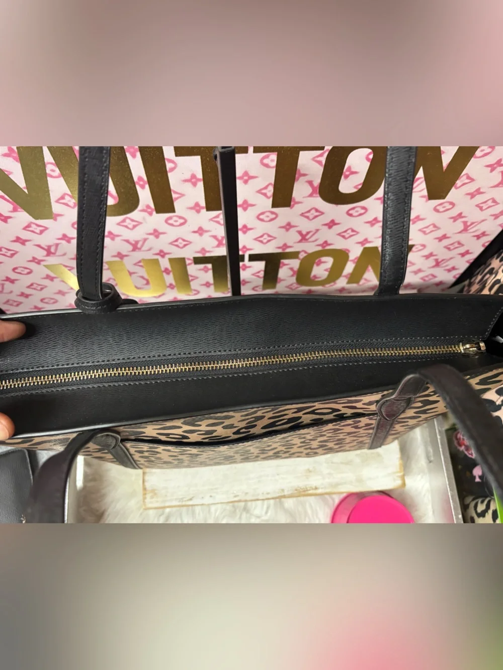 Kate Spade New York Cara Graphic Leopard Large Tote Bundle